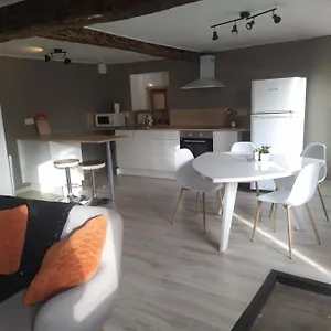 Lumineux&familial Au Cœur De St Antoine L'abbaye Appartement Saint-Antoine (Isere)